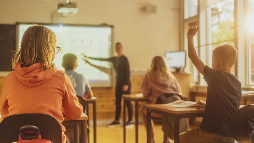 Lenkje til artikkel: Ingen skular blir nedlagt 
